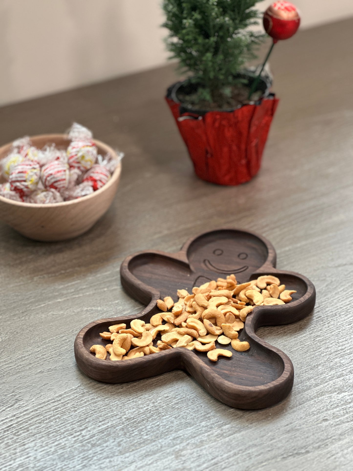 Handmade wood Christmas gift - a Gingerbread man shaped tray for your nuts and treas.